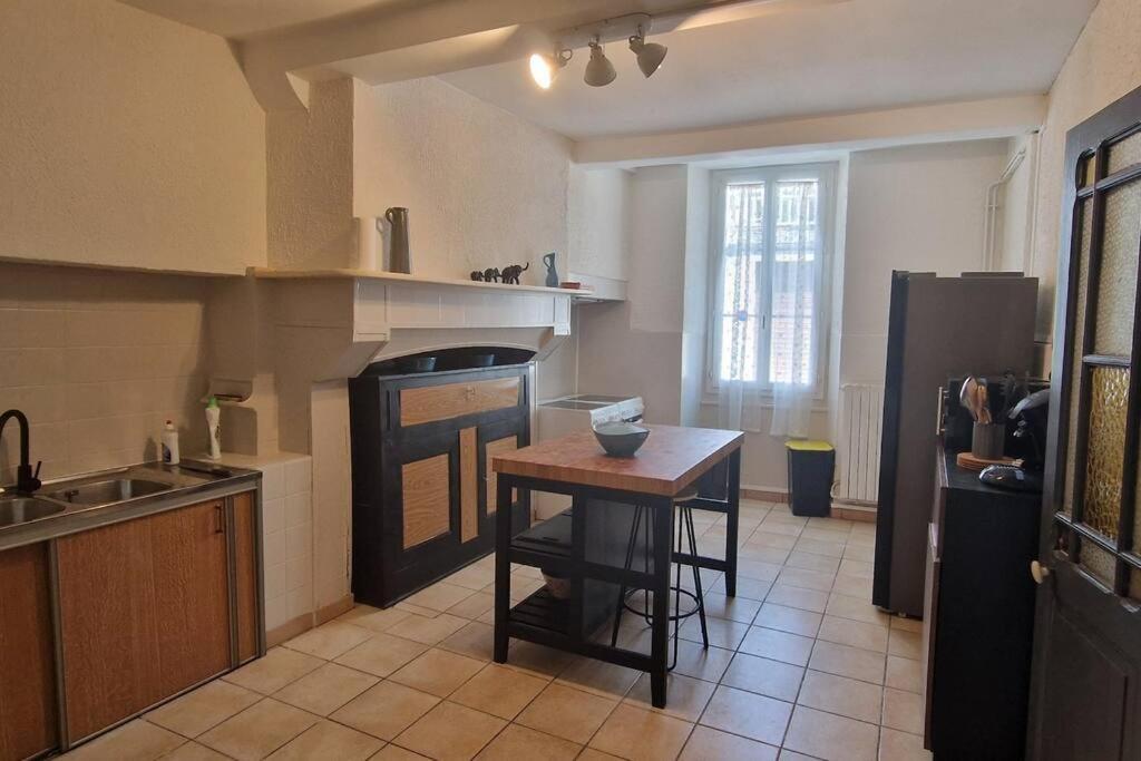 Chambre Dans Maison De Ville - 2 Personnes Oloron-Sainte-Marie Exterior foto